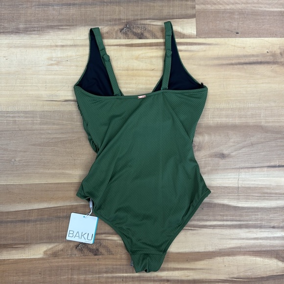 Baku One Piece - Picture 8 of 8